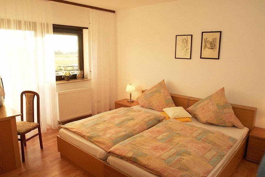 Am Flugplatz Hotel Hockenheim Buitenkant foto